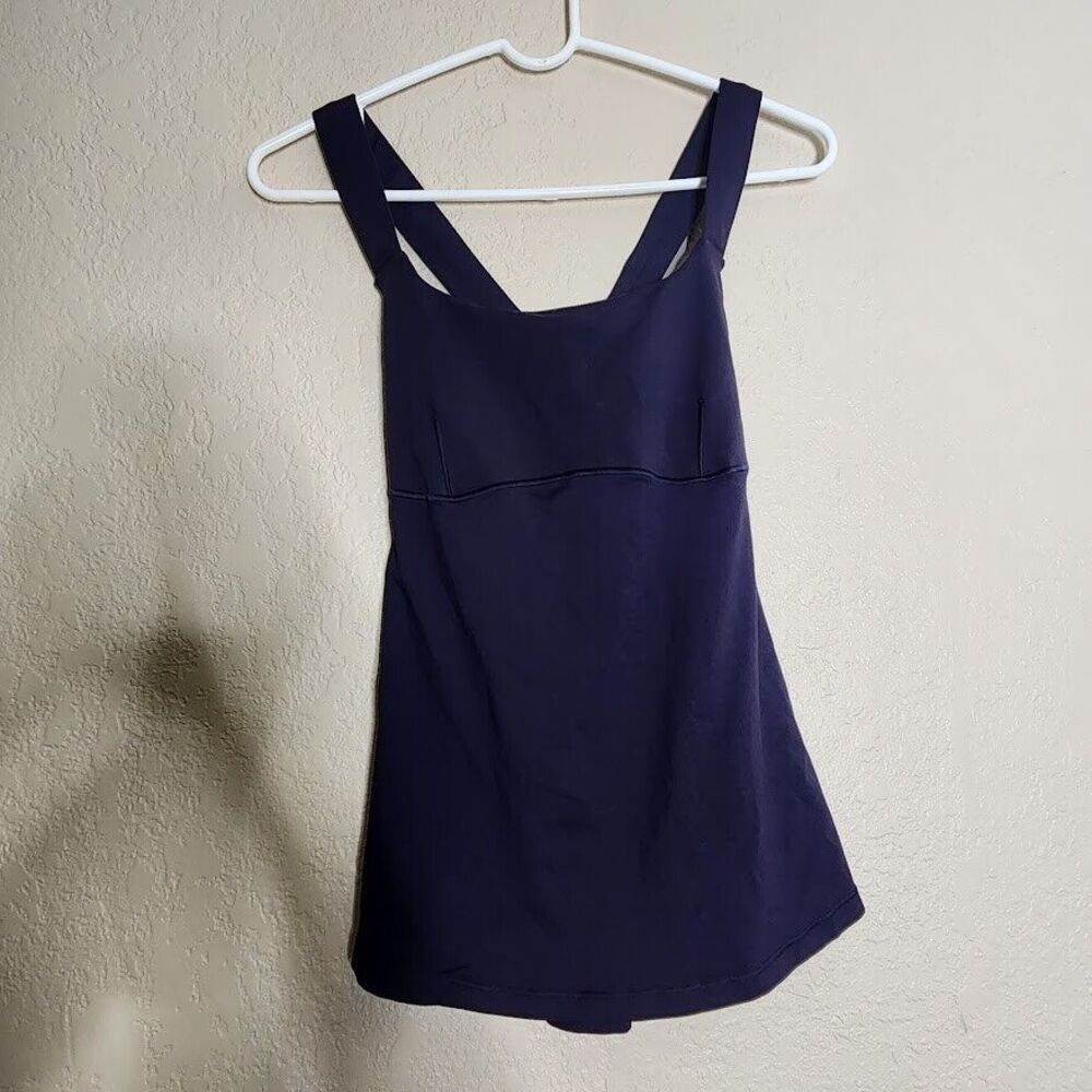 Lululemon Tank Top Women 6 Purple Side Slit Built in Bra Cross Back Wide Straps